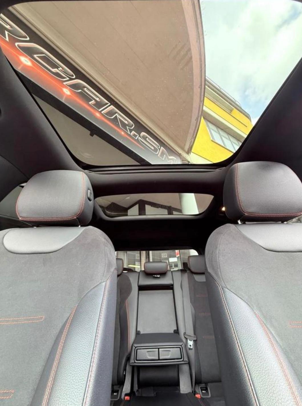 MERCEDES-BENZ GLA 220 d 4MATIC PREMIUM AMG TETTO 360