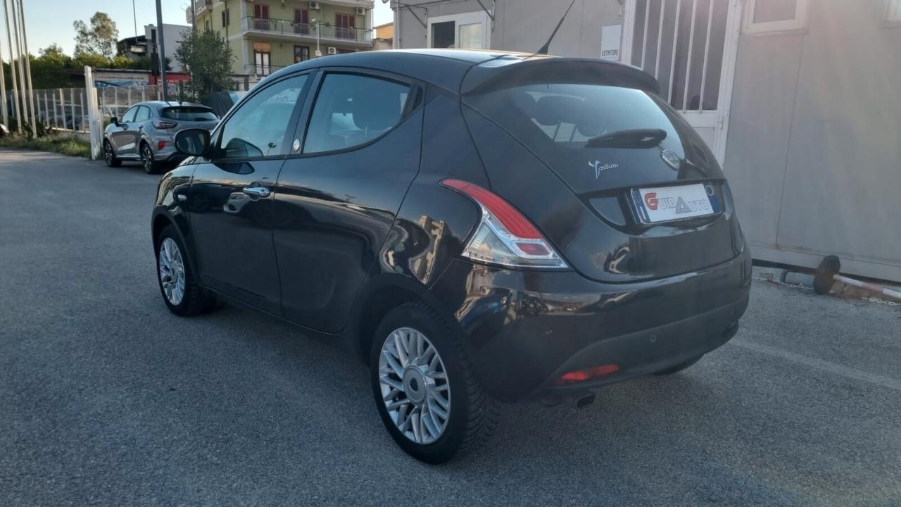 Lancia Ypsilon 1.2 69 CV 5 porte GPL Ecochic Gold