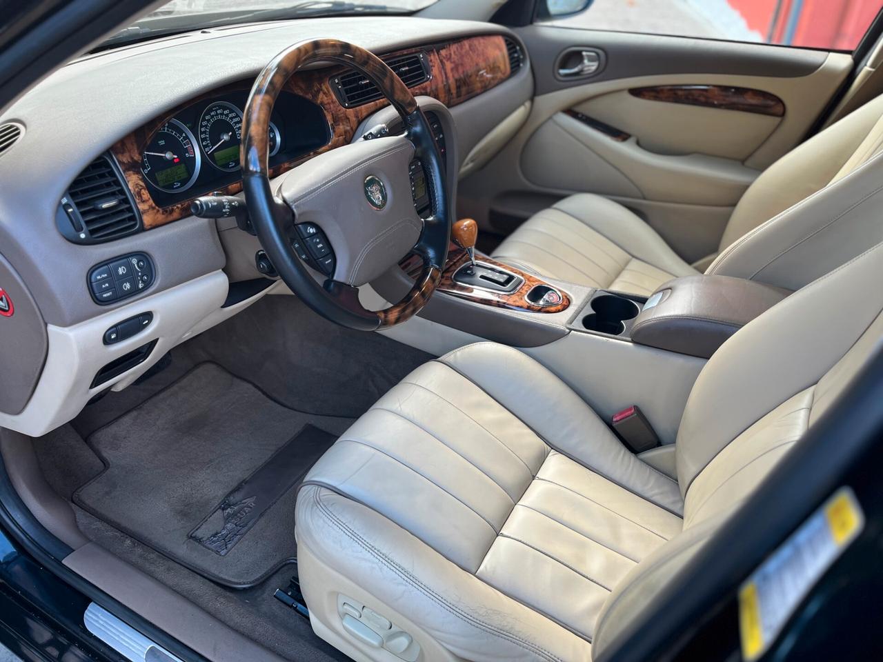 Jaguar S-Type 2.7 Diesel V6 207cv EXECUTIVE AUTO