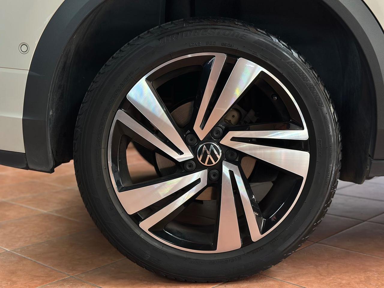 Volkswagen T-Roc 1.0 TSI R LINE #11172