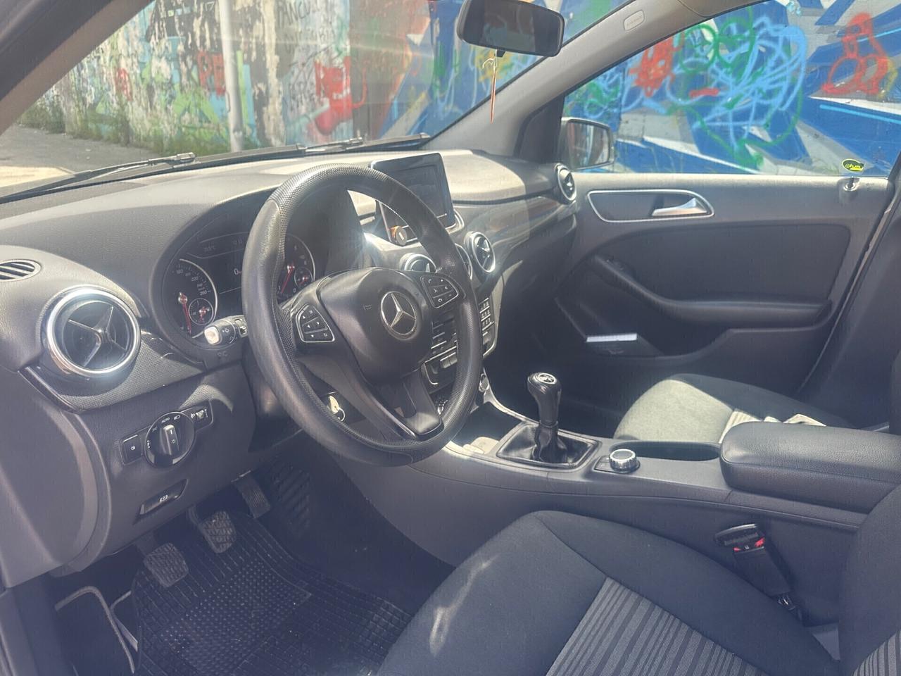 Mercedes-benz B 180 B 180 CDI Executive/NAVI/R.CAMERA