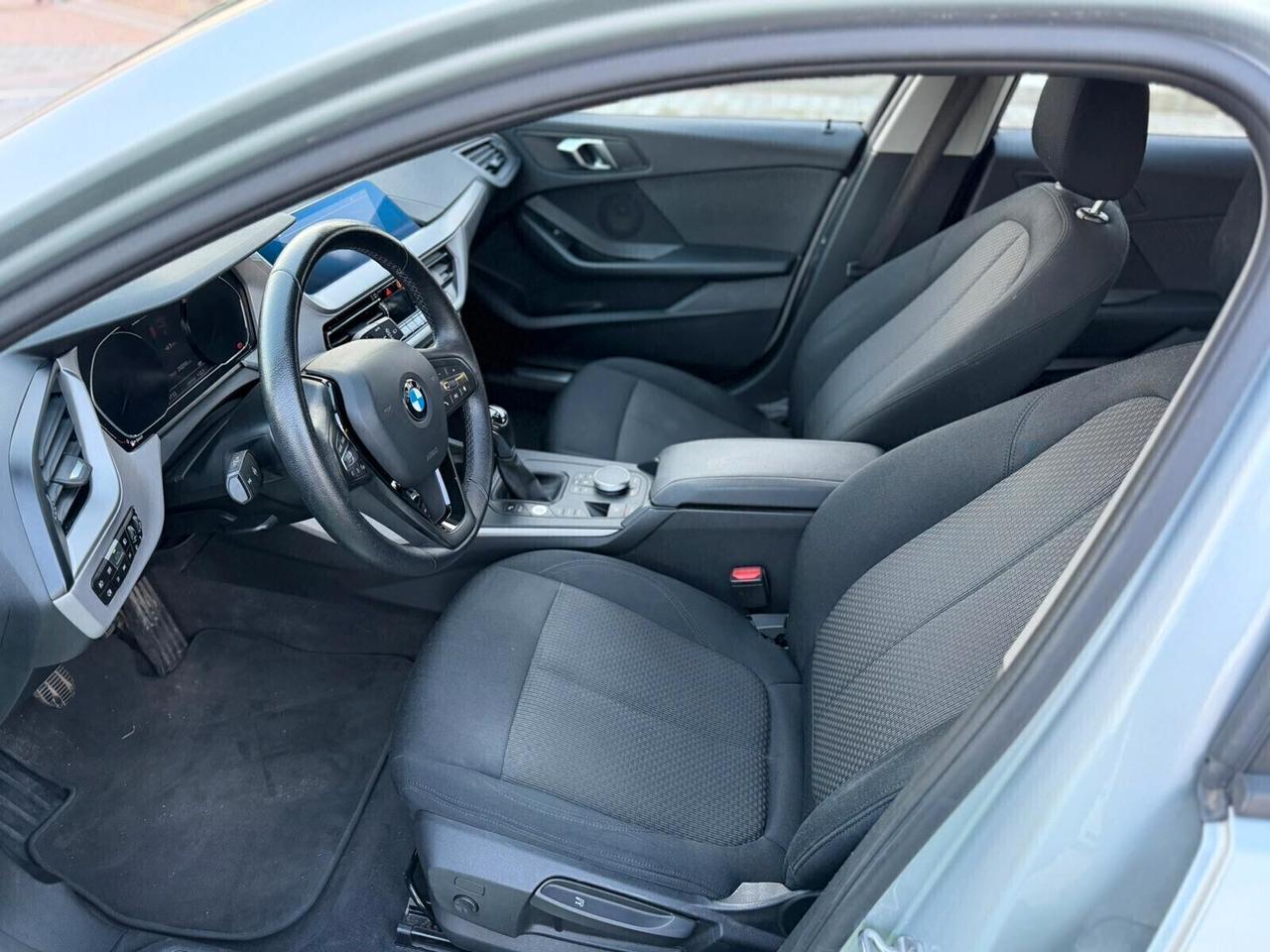 Bmw 116 116d 5p. Advantage