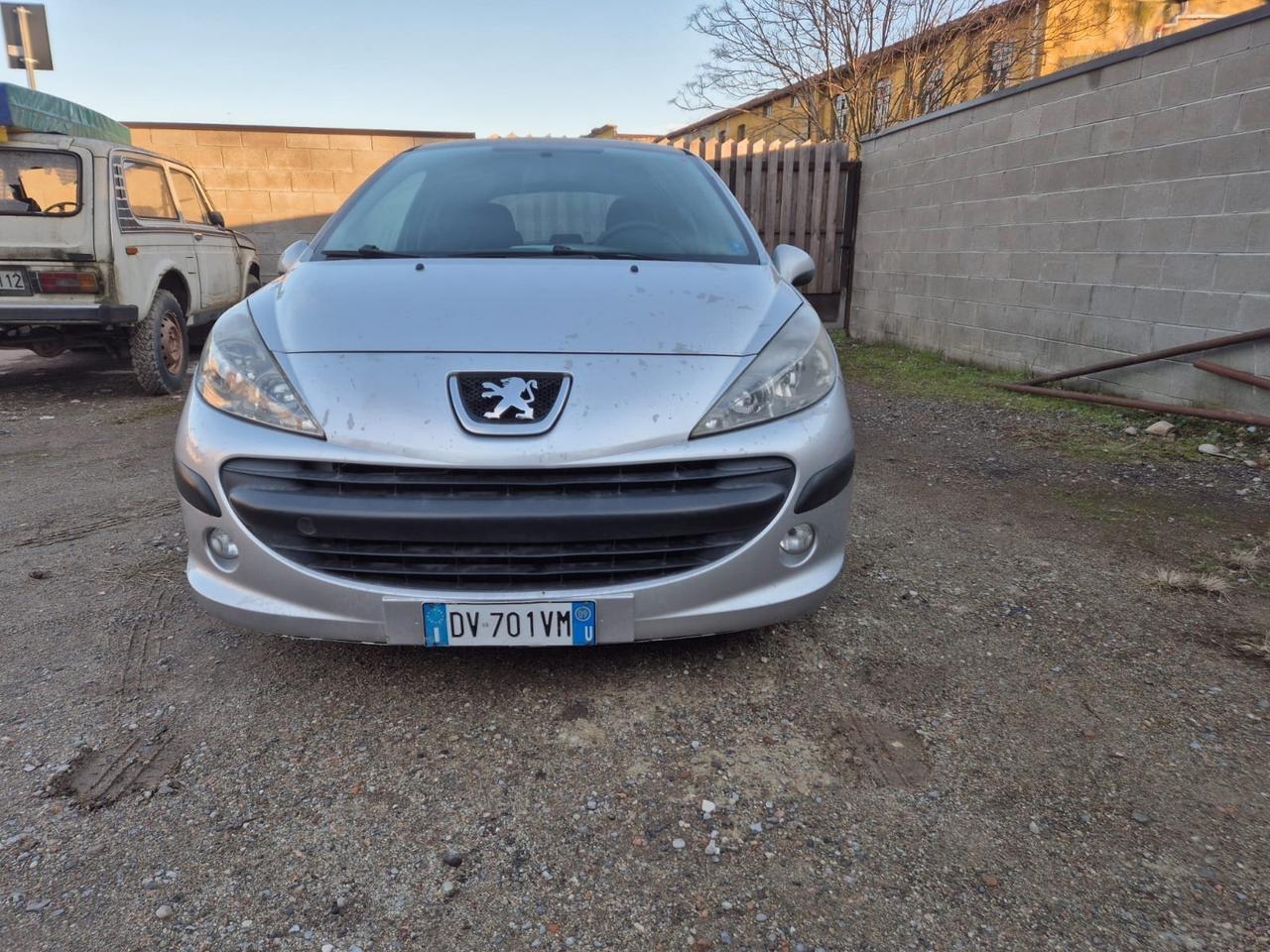 Peugeot 207 1.4 8V 75CV 5p. X Line ECO GPL