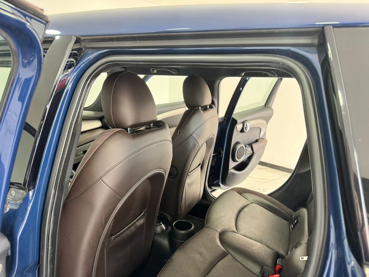 Mini 1.5 Cooper D 5 porte-LED -NAVI-GARANTITA-2014