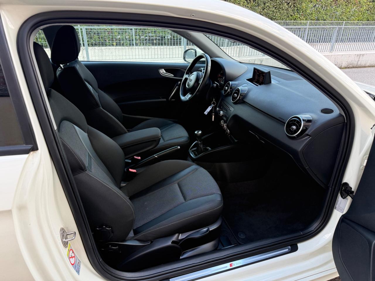 Audi A1 1.6 TDI 105 CV .. S-Line