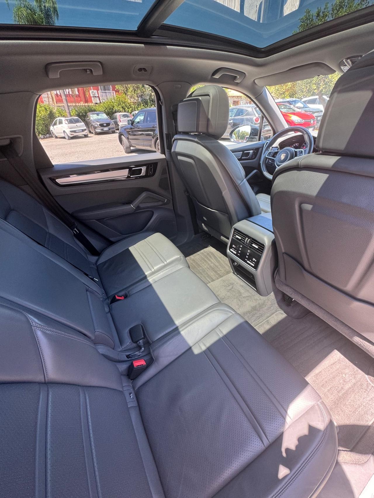 Porsche Cayenne 2.9 V6 S