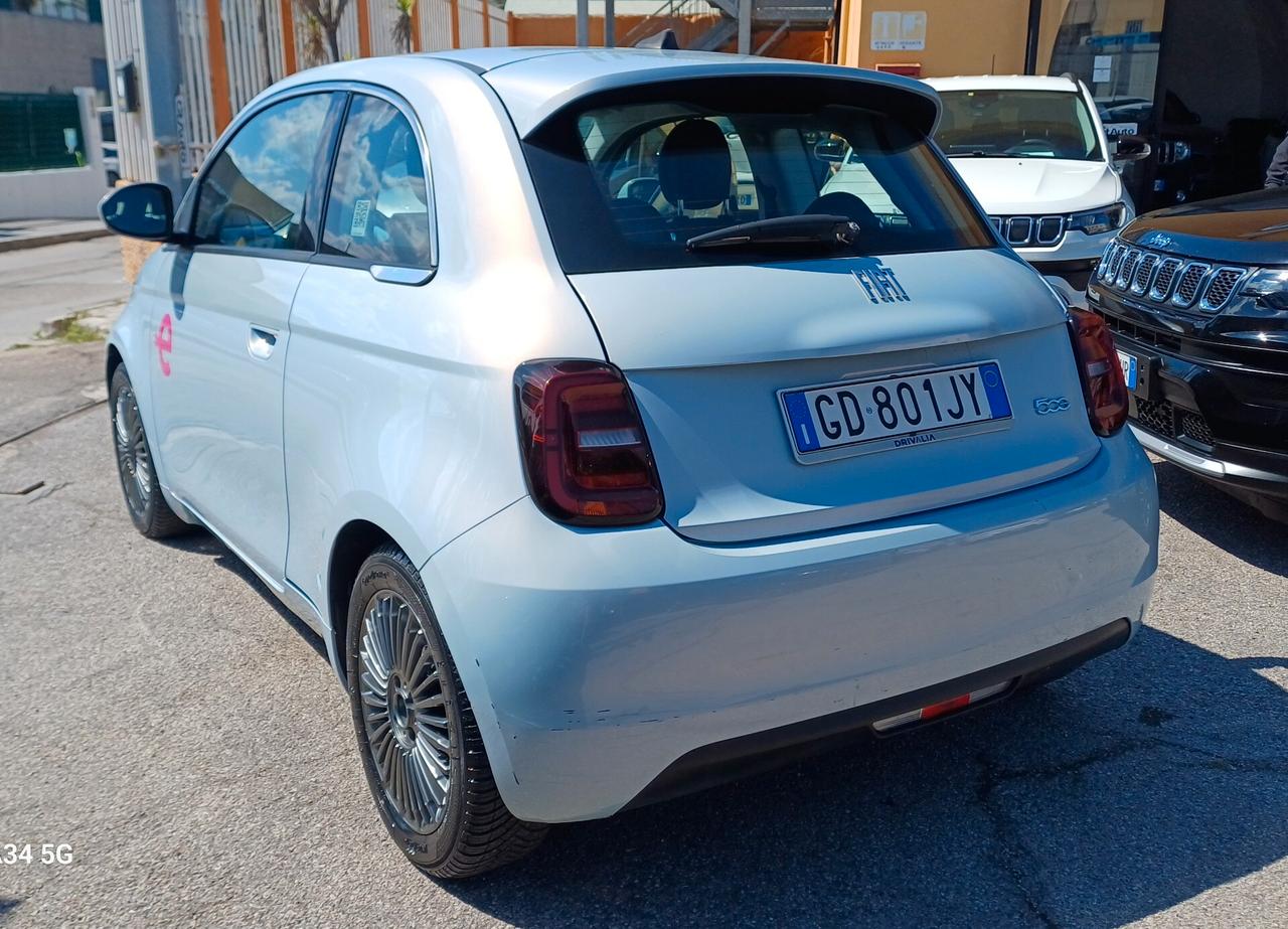 Fiat 500e Berlina 42 kWh Icon " elettrica "