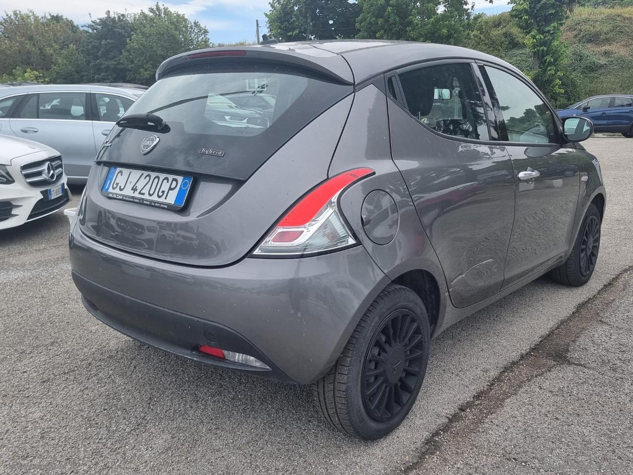 LANCIA Ypsilon 1.0 FireFly 5pS&S Hyb. Eco Silv.