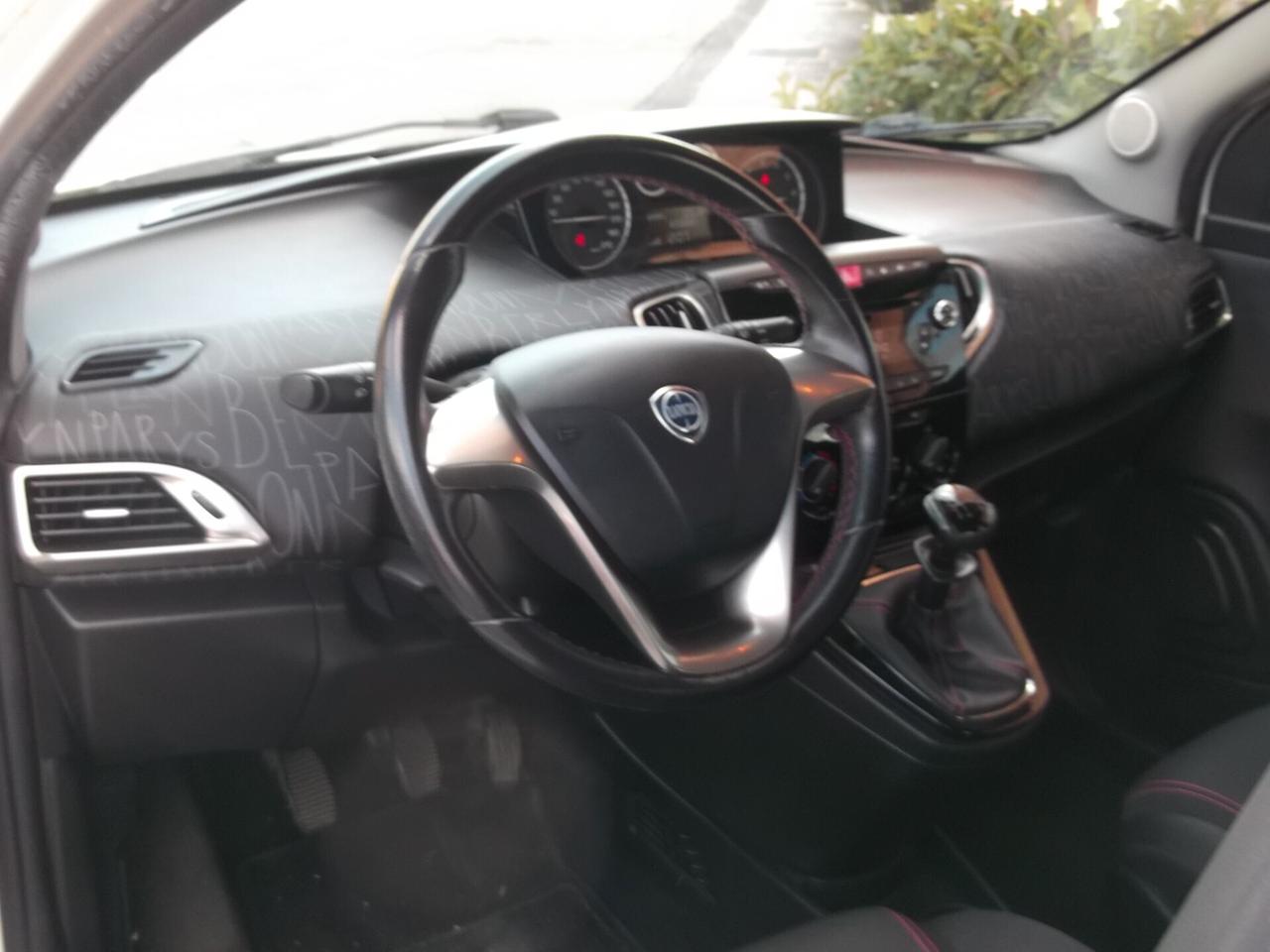 Lancia Ypsilon 1.0 Turbo Metano 2013 Neopat