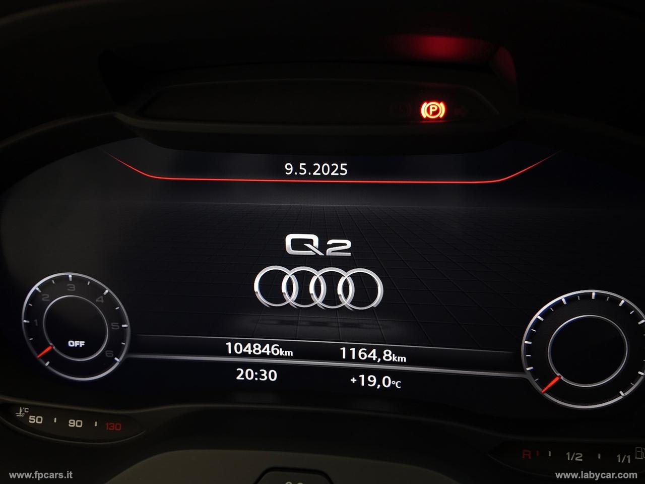 AUDI Q2 30 TDI S tronic Identity Black