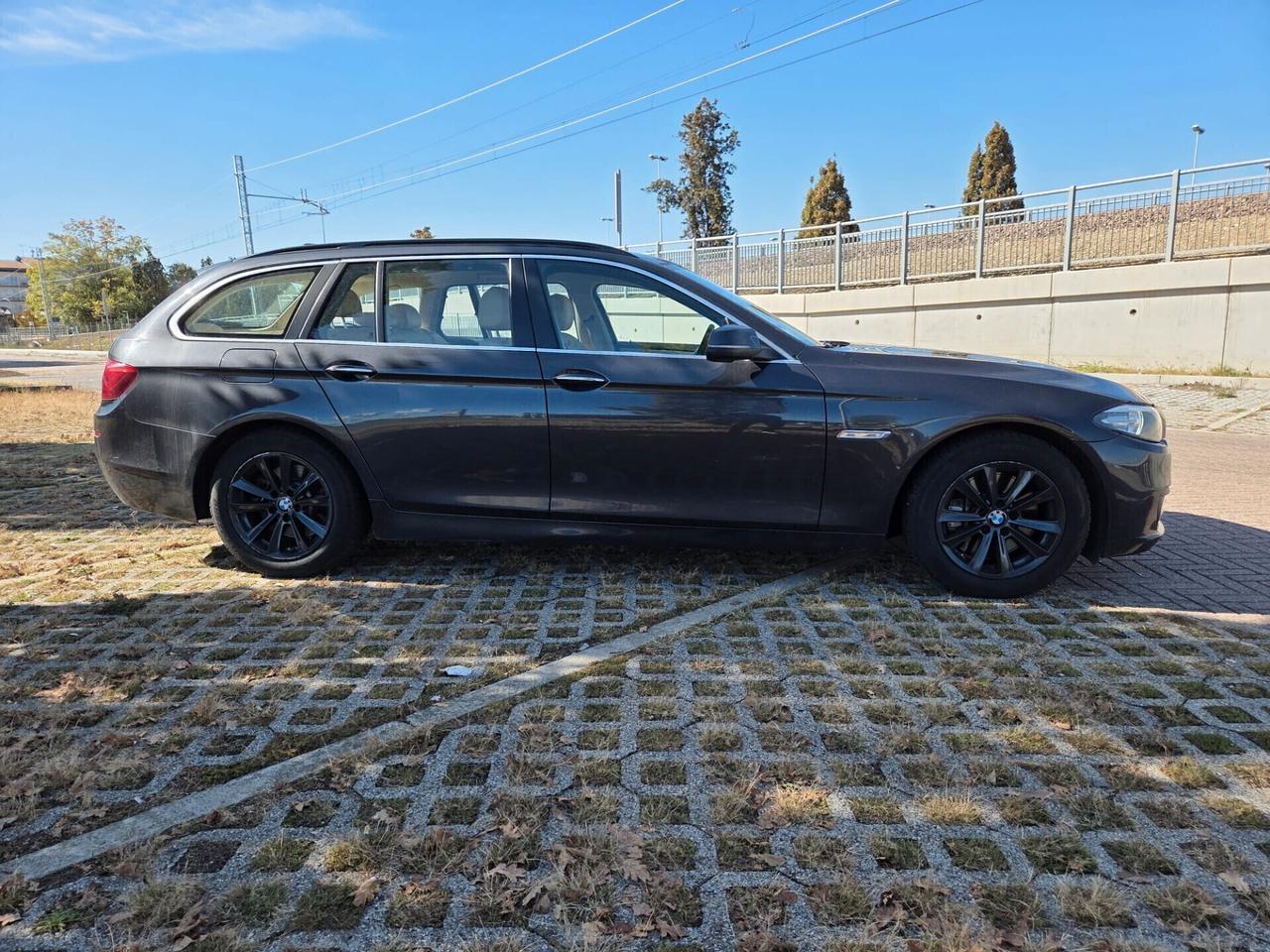 Bmw 525 525d xDrive Touring Luxury