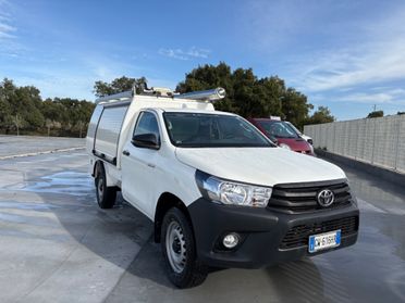 Toyota Hilux 2.4 D-4D A/T 4WD OFFICINA MOBILE, 2 Posti