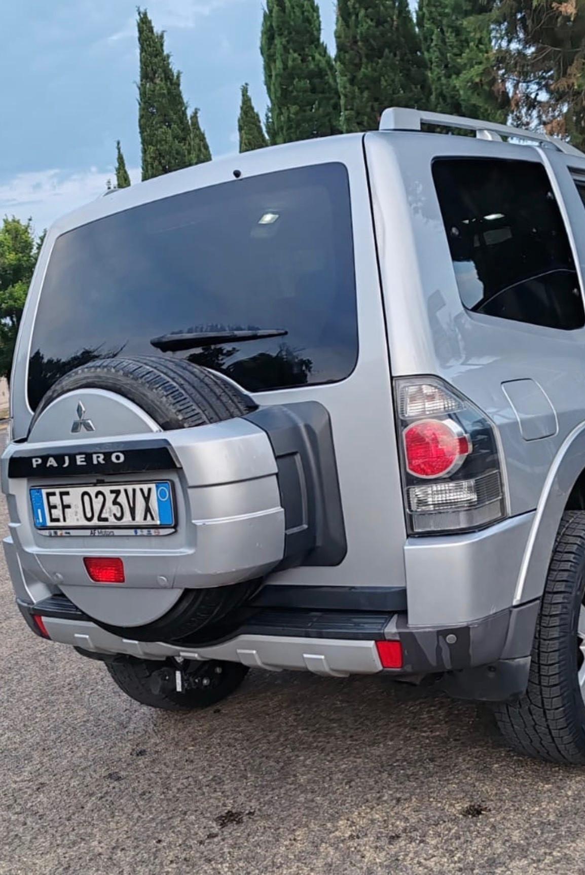 Mitsubishi Pajero 3.2 DI-D 160Cv Manuale