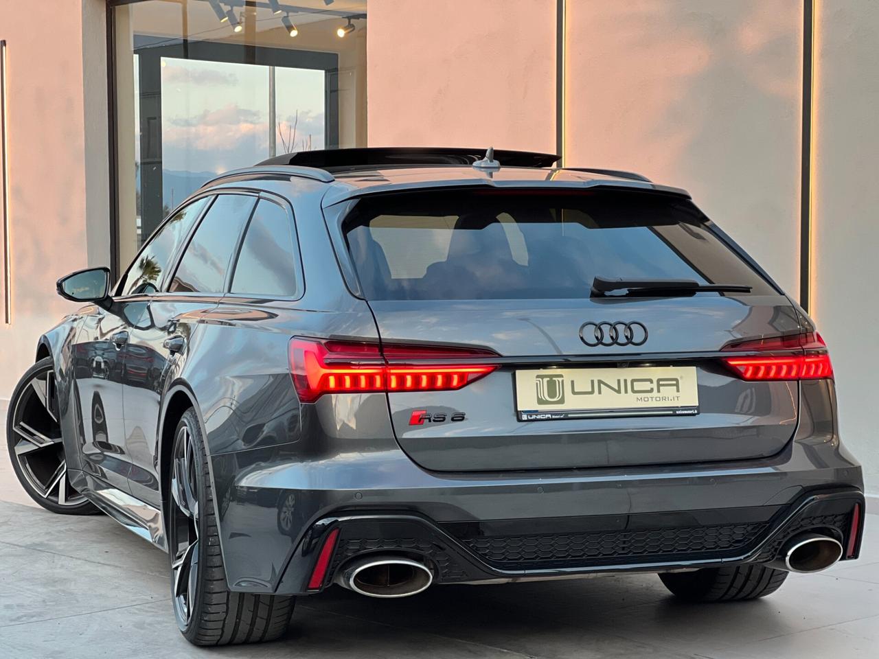 Audi RS6 RS 6 Avant 4.0 TFSI V8 quattro tiptronic Performance