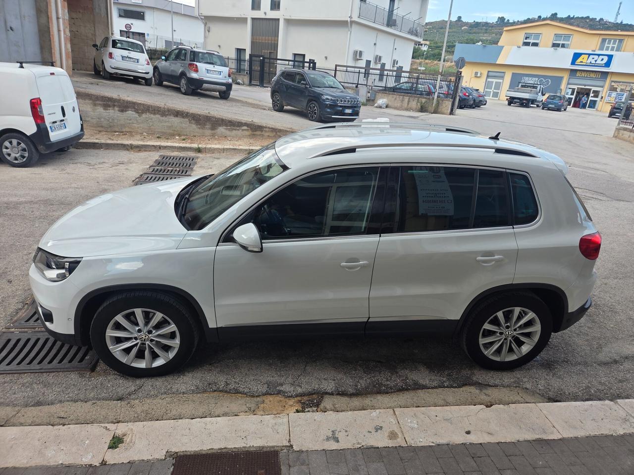 VW TIGUAN 2.0 TDI ANNO 2015 NAVI PARK ASSIST KMCERTIF