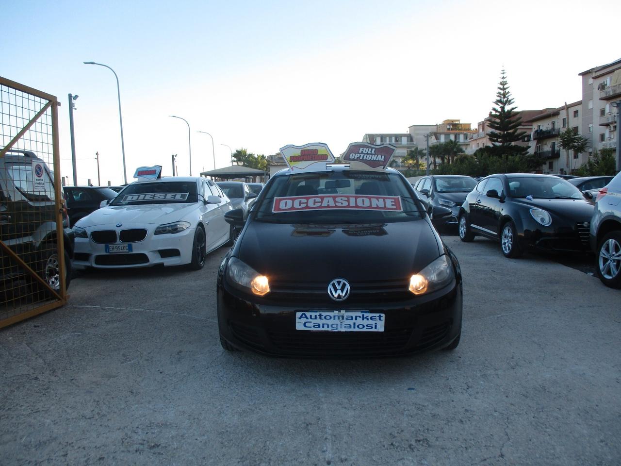 Volkswagen Golf 1.6 TDI MOLTO BELLA 2012