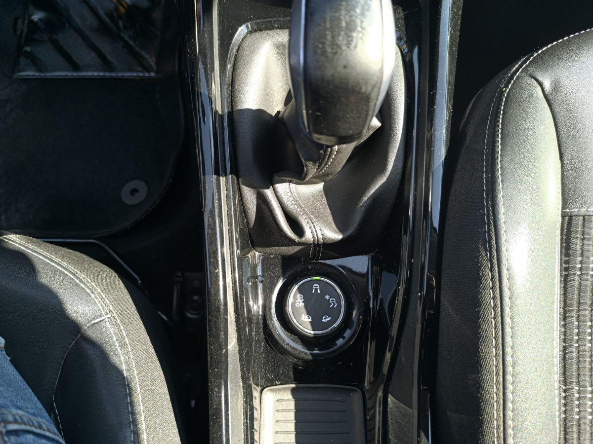 PEUGEOT - 2008 - BlueHDi 100 Allure