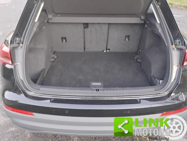 AUDI Q3 35 TDI S tronic Business