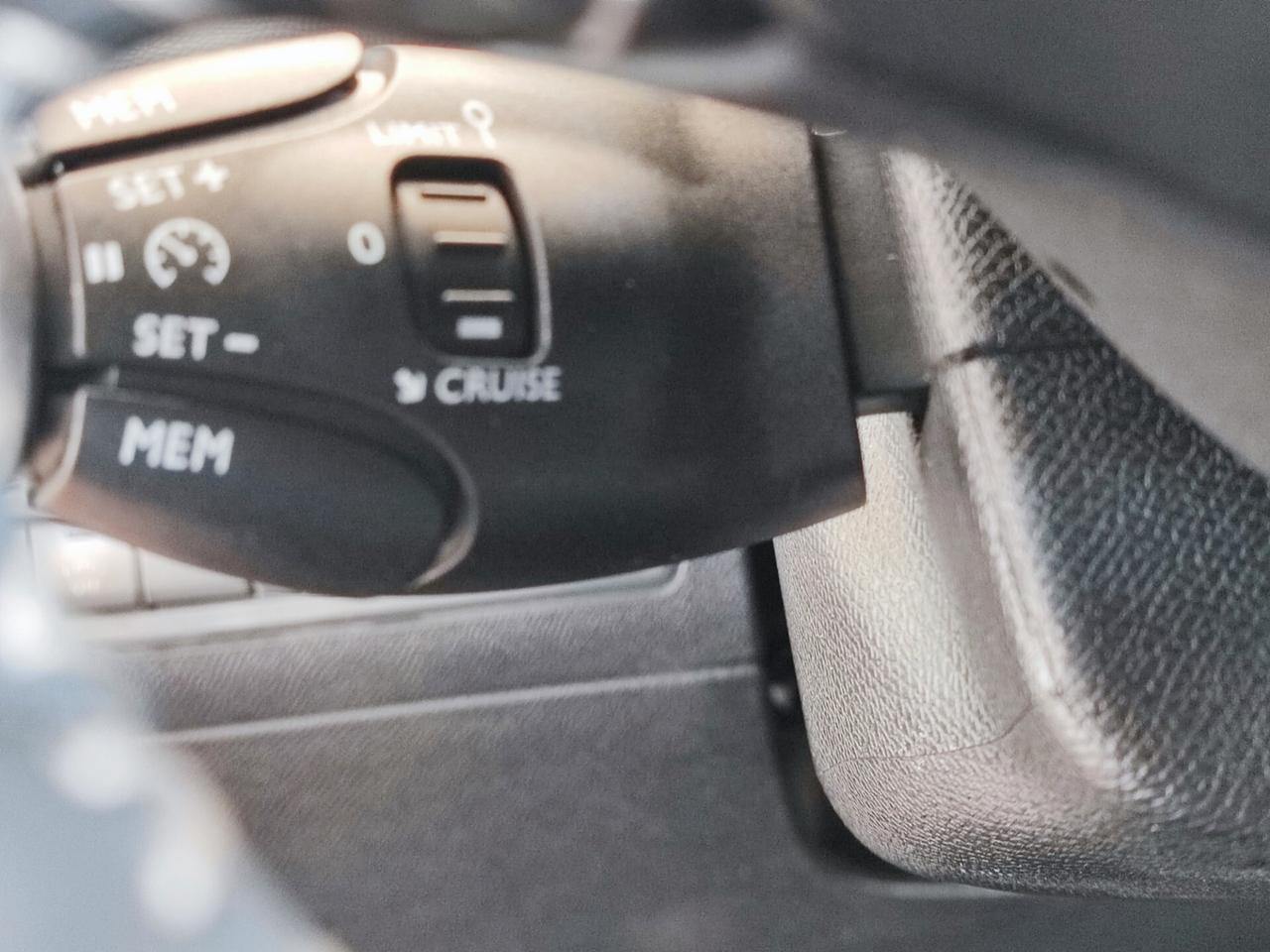 Peugeot 308 BlueHDi 120 S&S SW Business