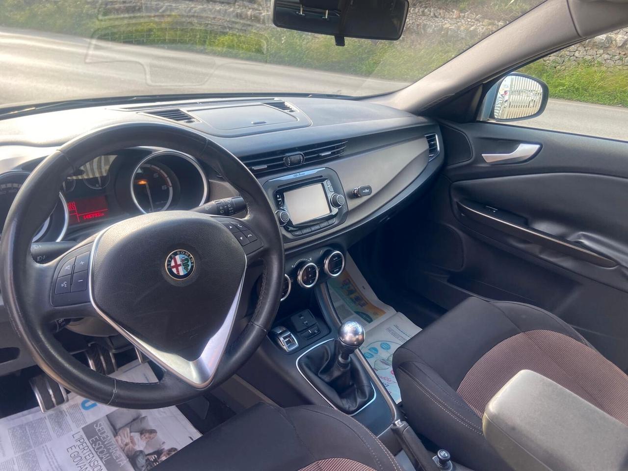 Alfa Romeo Giulietta 1.6 JTDm-2 105 CV Exclusive