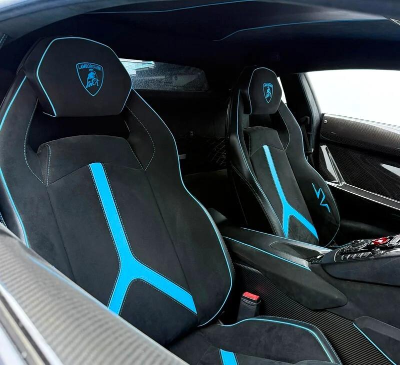 Lamborghini Aventador SV 6.5 V12 NOLEGGIO LUNGO TERMINE - LEASING FULL INCLUSIVE