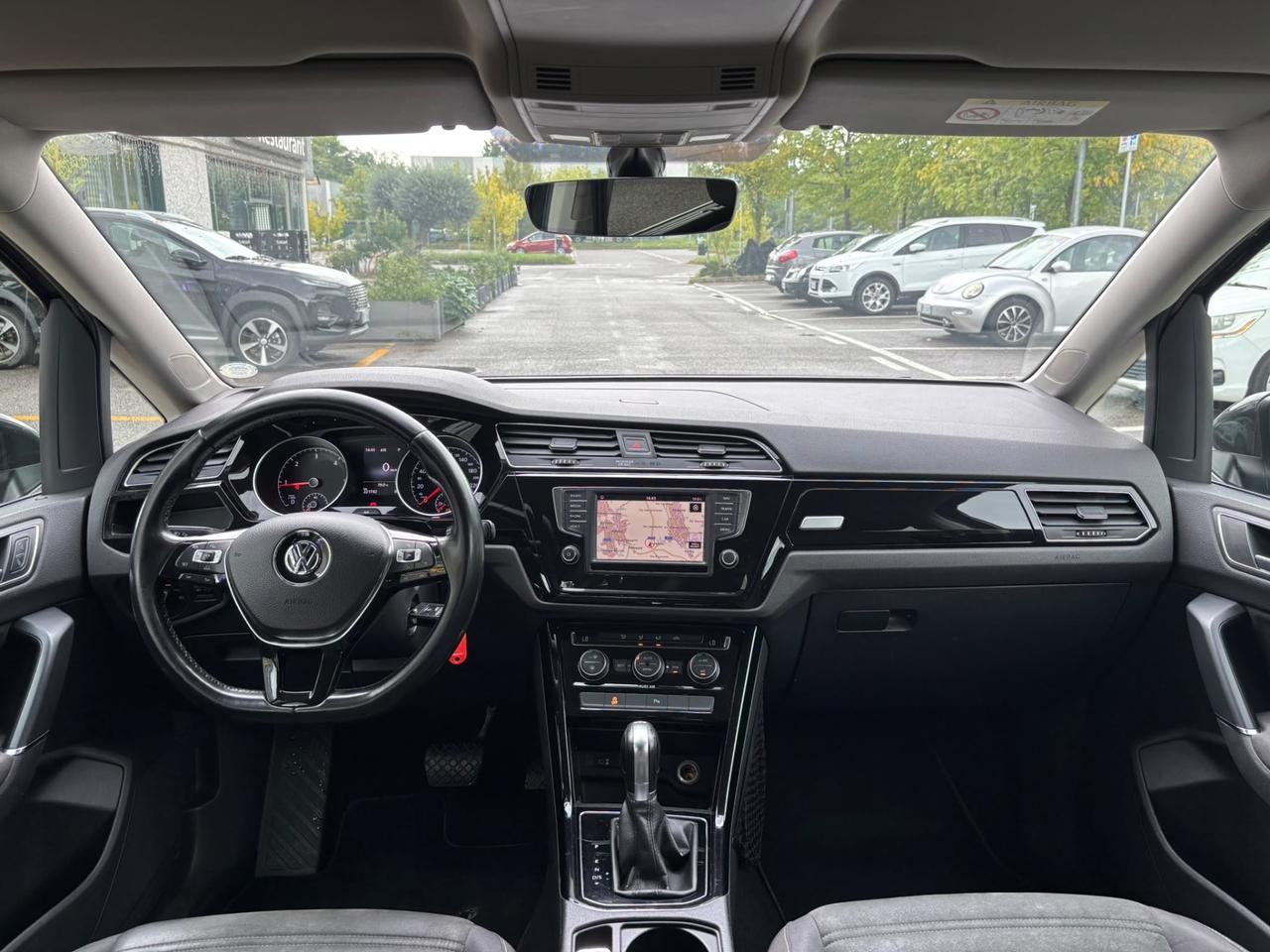 Volkswagen Touran 2.0 TDI 150 CV SCR DSG Executive BlueMotion Tech.