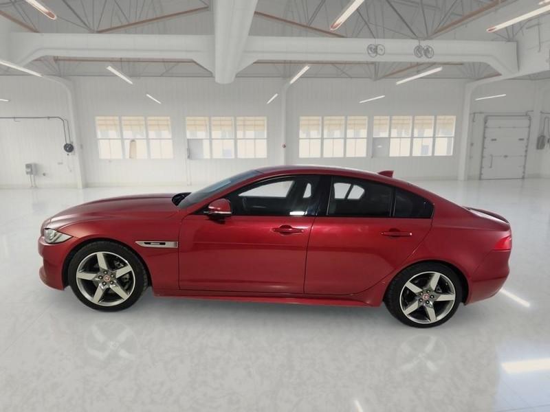 JAGUAR XE 2.0D 180cv R-SPORT AUTO 4 PORTE BERLINA