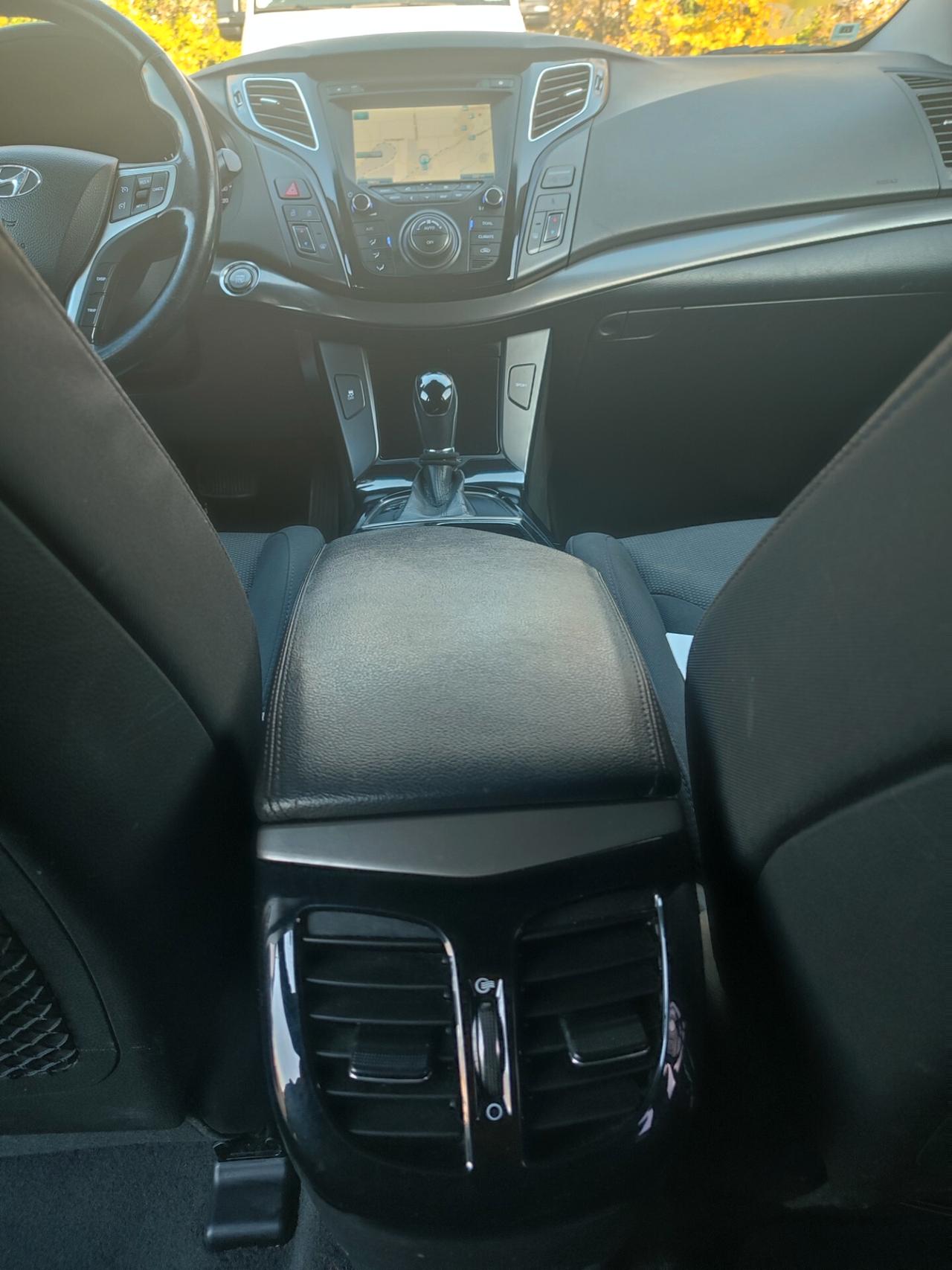 HYUNDAI i40 DEL 2013 1.7DIESEL AUTOMATICA FULL OPTIONAL