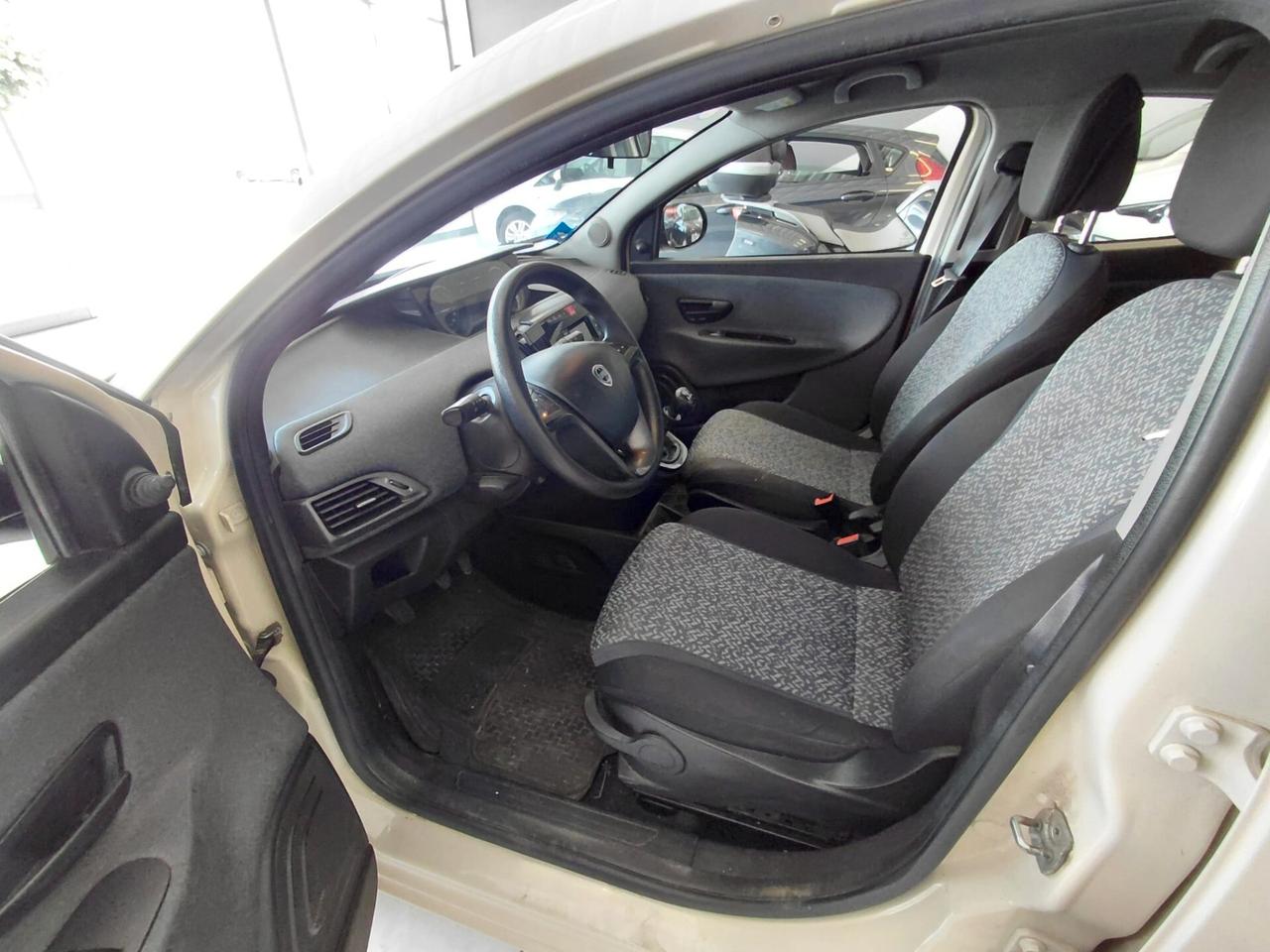 Lancia Ypsilon 1.2 69 CV 5 porte S&S Platinum KM 117.500