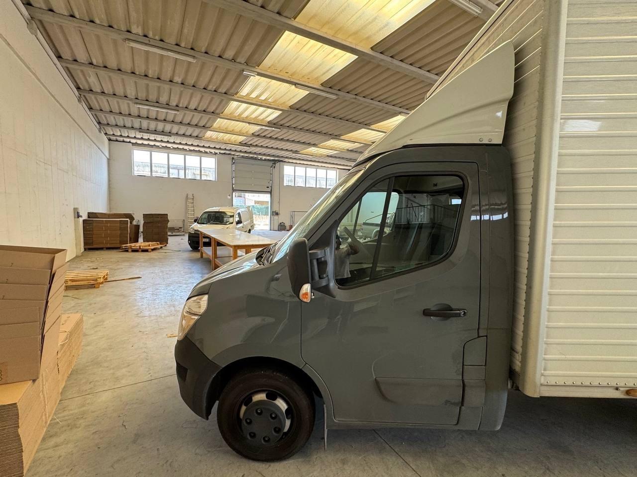 Nissan Interstar 2.3 dCi 163 CV Box Centrocar – 55.000 km