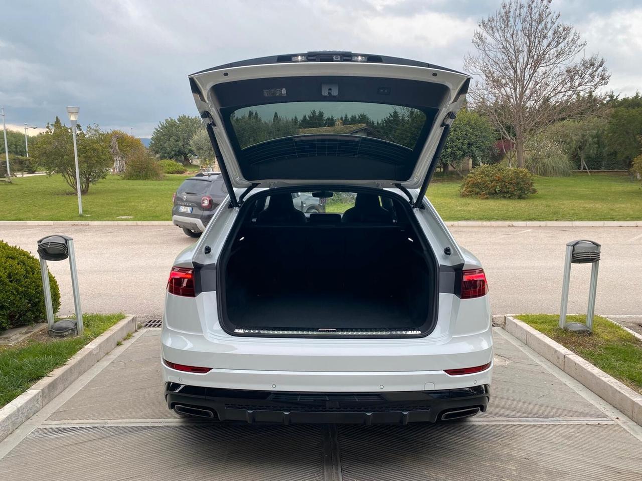 Audi Q8 SUV 50 TDI 286 CV Quattro tiptronic S line edition