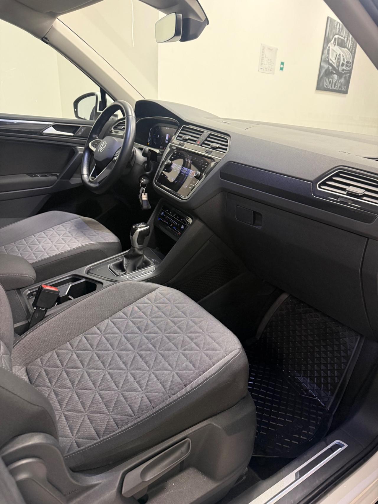 Volkswagen Tiguan 2.0 TDI 150 CV SCR DSG Elegance