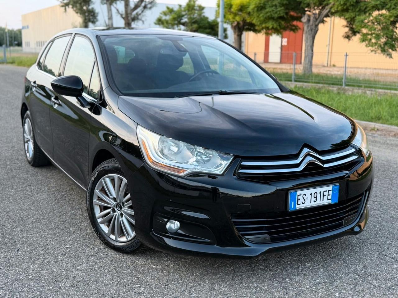 Citroen C4 1.6 e-HDi Berlina 115cv