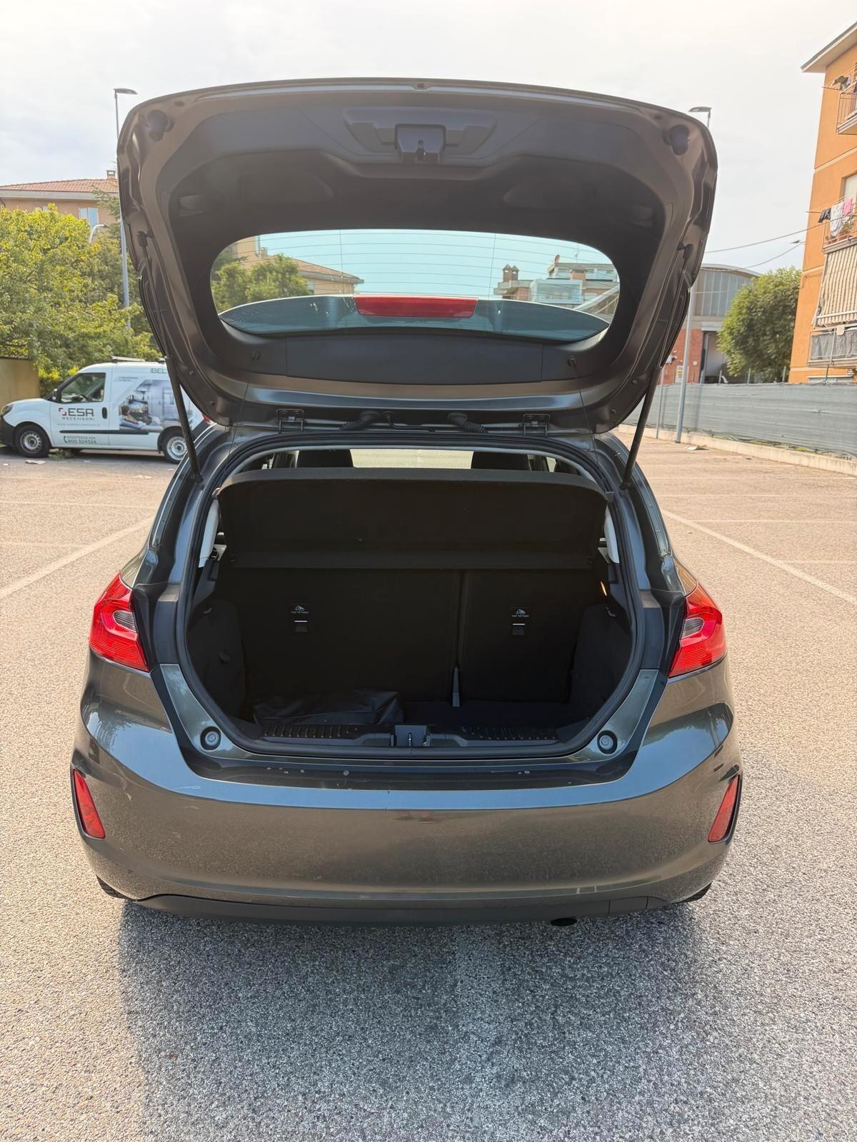 Ford Fiesta 1.1 - NEOPATENTATI - 12 MESI DI GARANZIA -