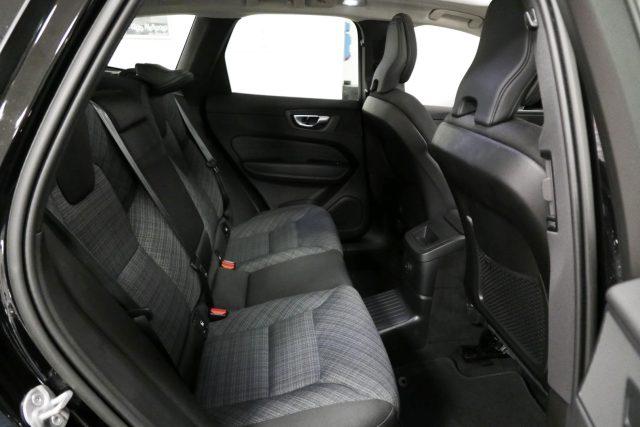 VOLVO XC60 T6 Recharge Plug-in Hybrid AWD automatic Core