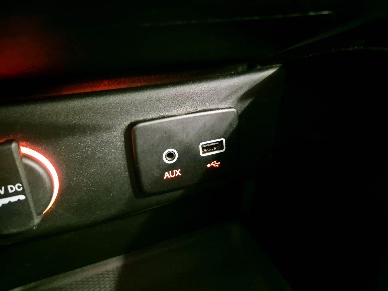 Fiat Tipo 4p 1.4 Opening Edition 95cv - UNIPROPRIETARIO - NEOPATENTATI - Sens. Park. - Bluetooth - Clima