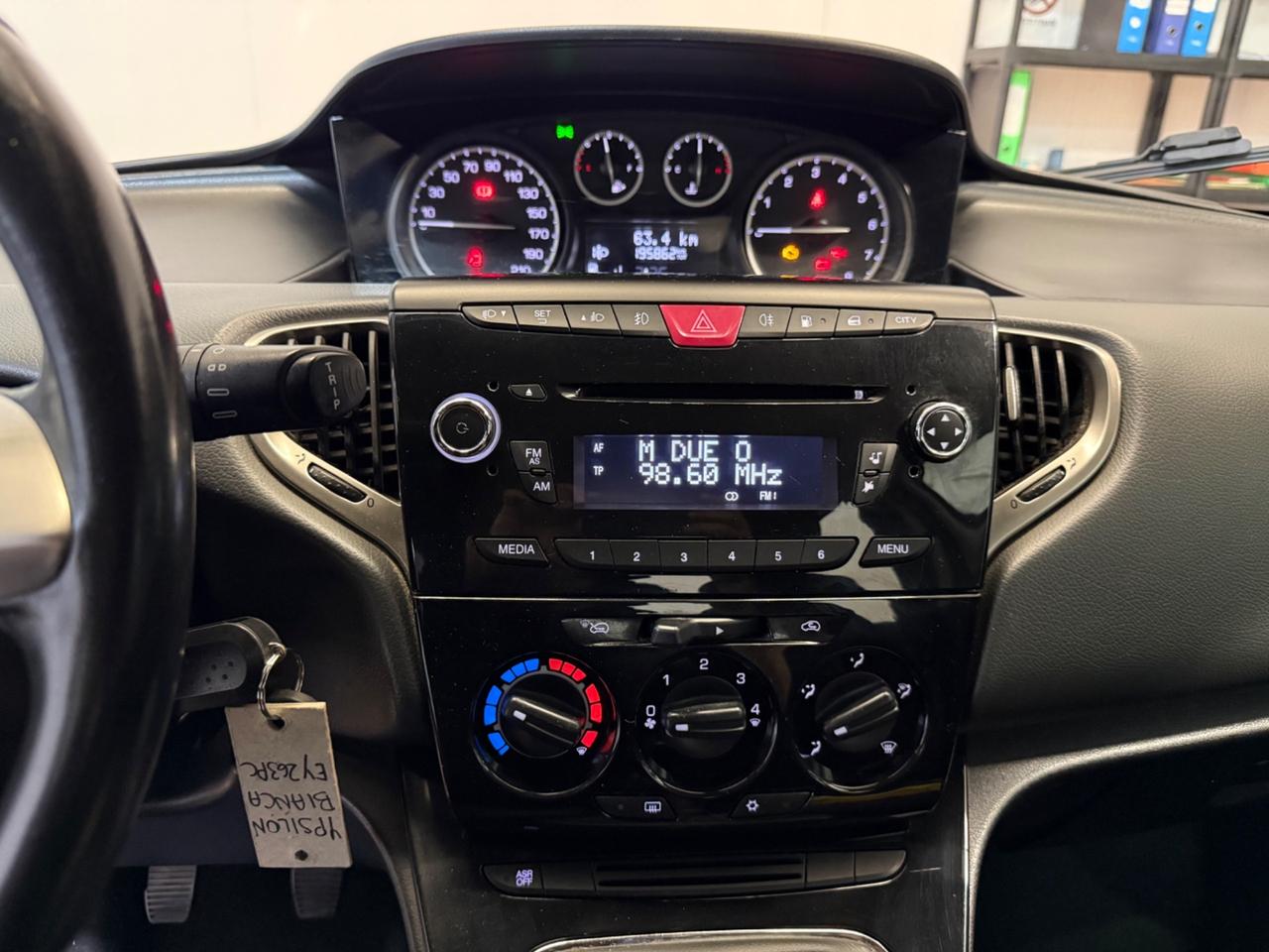 Lancia Ypsilon 0.9 TwinAir 85 CV 5 porte Metano Ecochic Gold