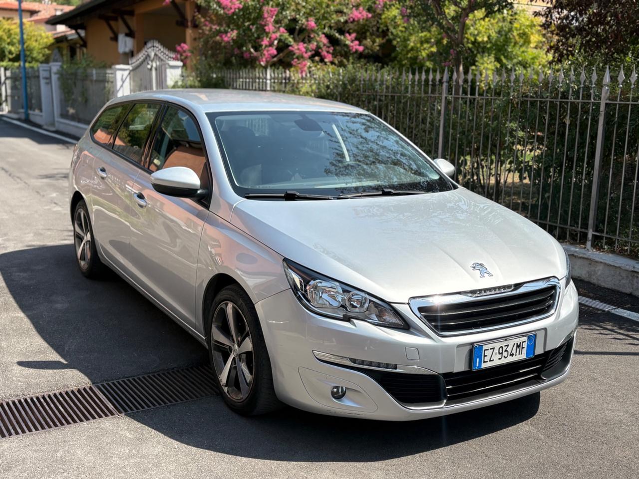 Peugeot 308 1.6 e-HDi 115 CV StopeStart SW GT Line