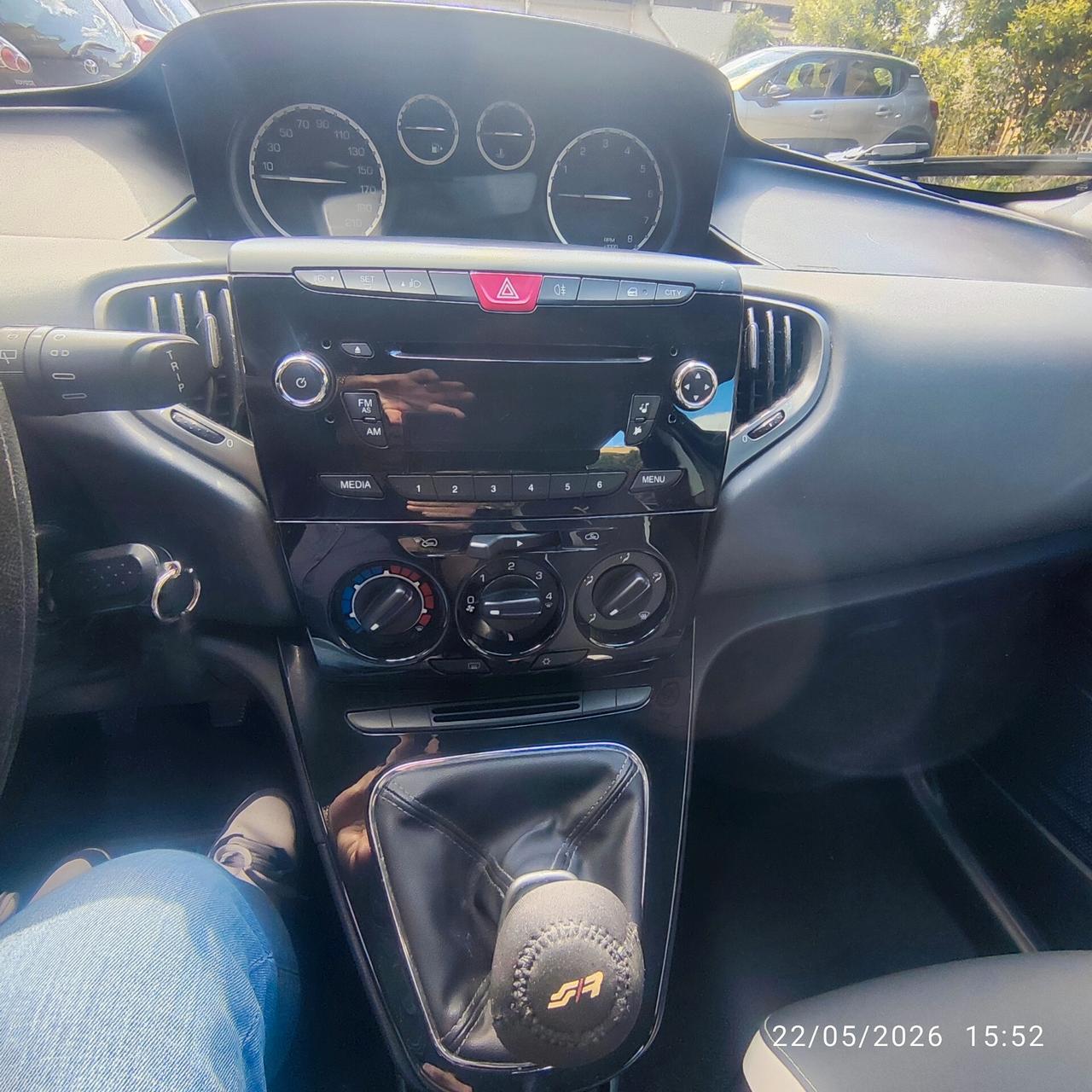 Lancia Ypsilon 1.2 69 CV 5 porte Elefantino euro 6