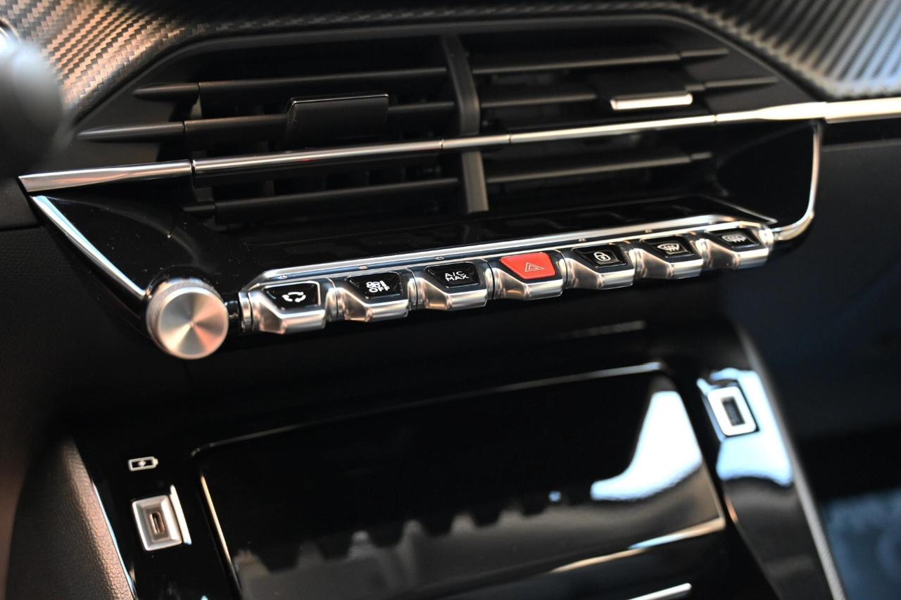 Peugeot 2008 BlueHDi 130 S&S EAT8 Allure