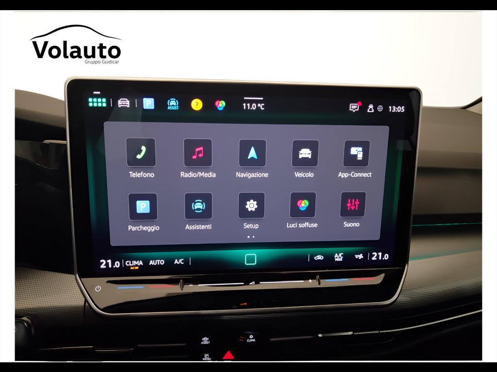 VOLKSWAGEN Golf VIII 2024 - Golf 2.0 tdi Style 150cv dsg