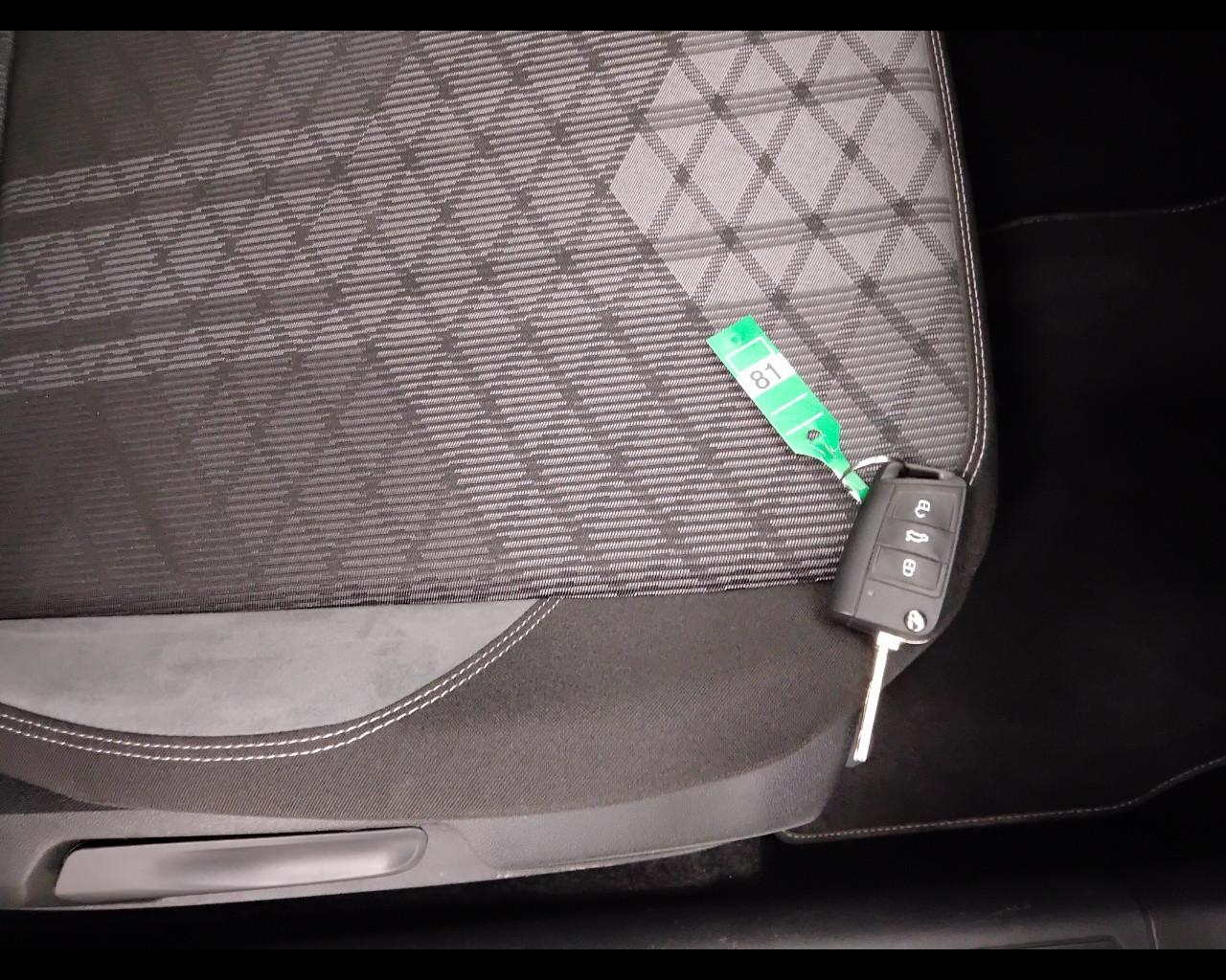 VOLKSWAGEN Taigo - Taigo 1.0 tsi R-Line 115cv