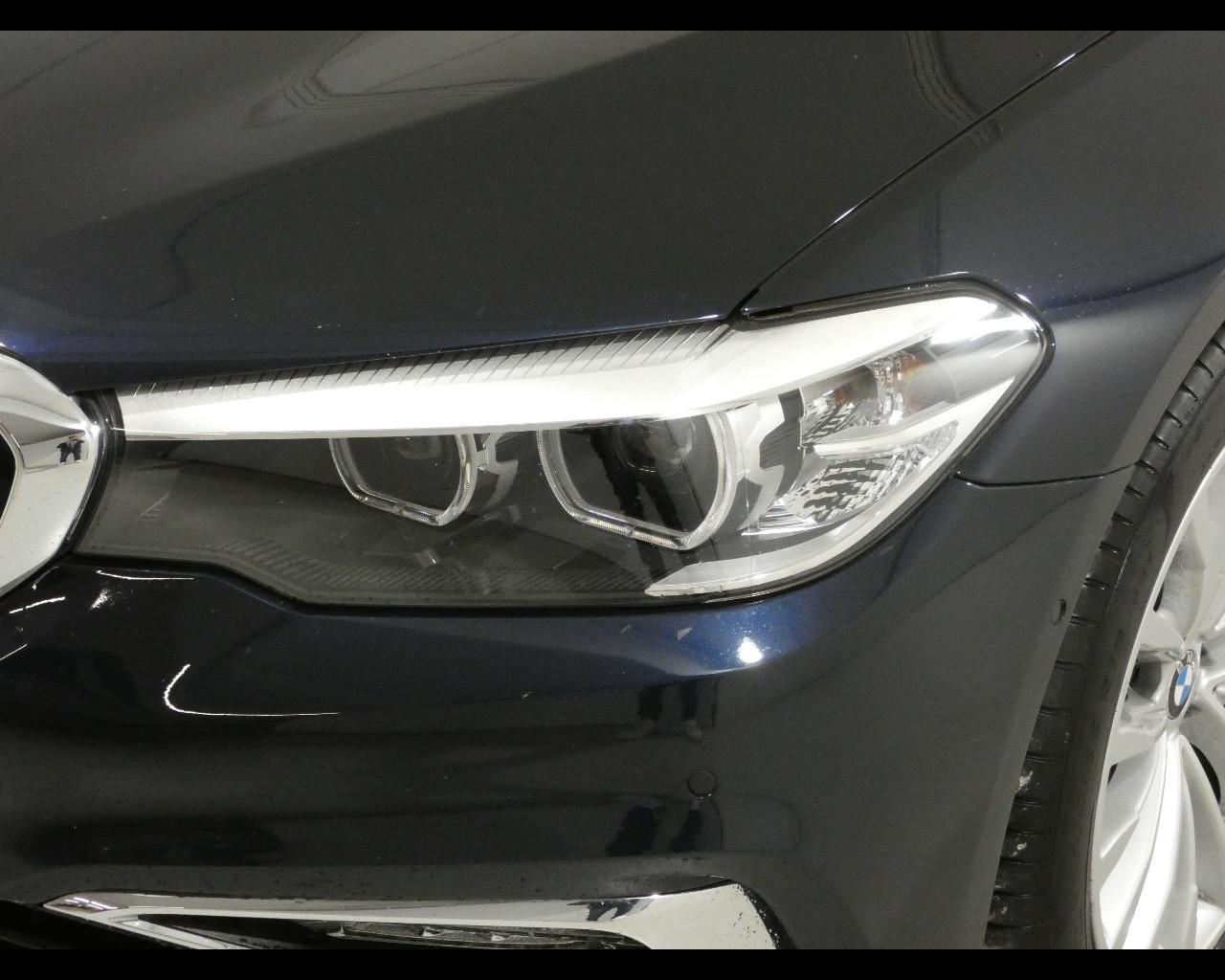 BMW Serie 5(G30/31/F90) - 530d xDrive Touring Luxury