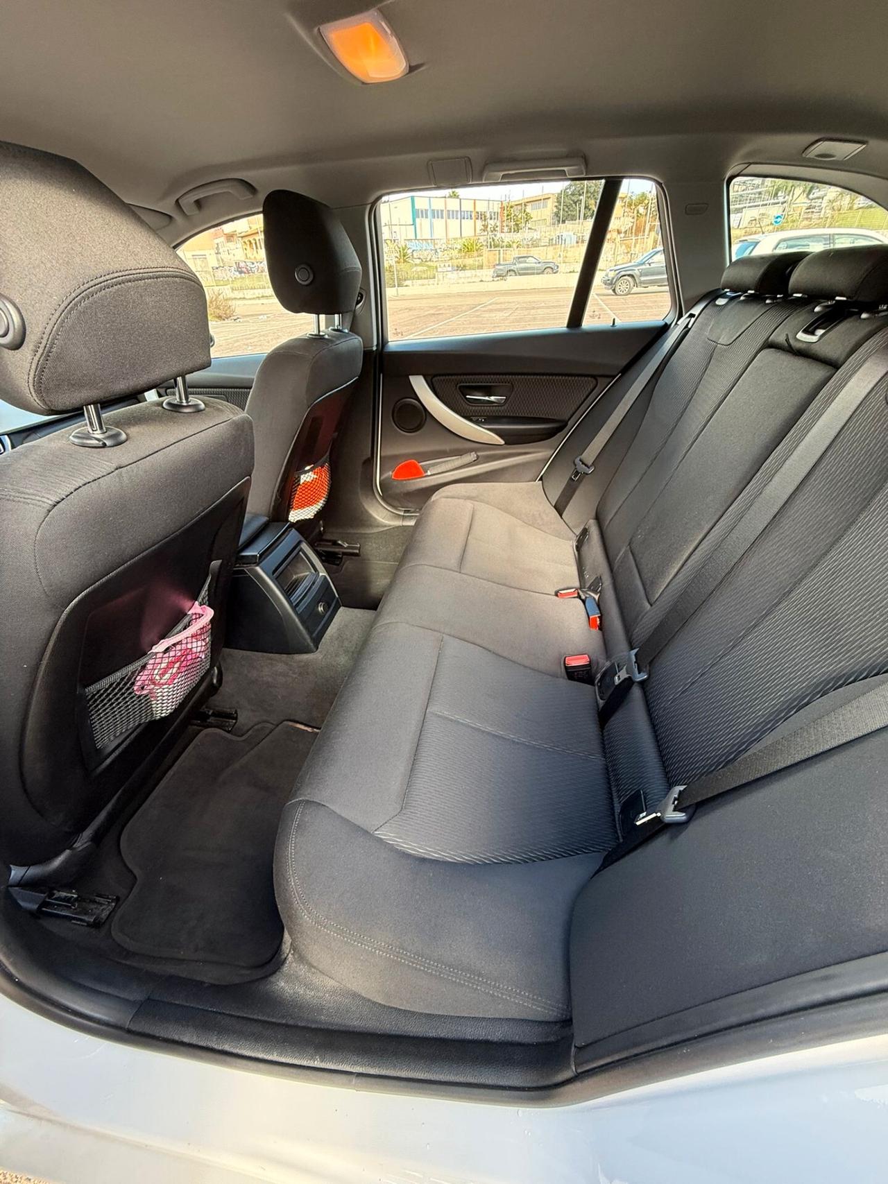 BMW 318d 2.0 • 150CV • AUTOMATICA • 2018