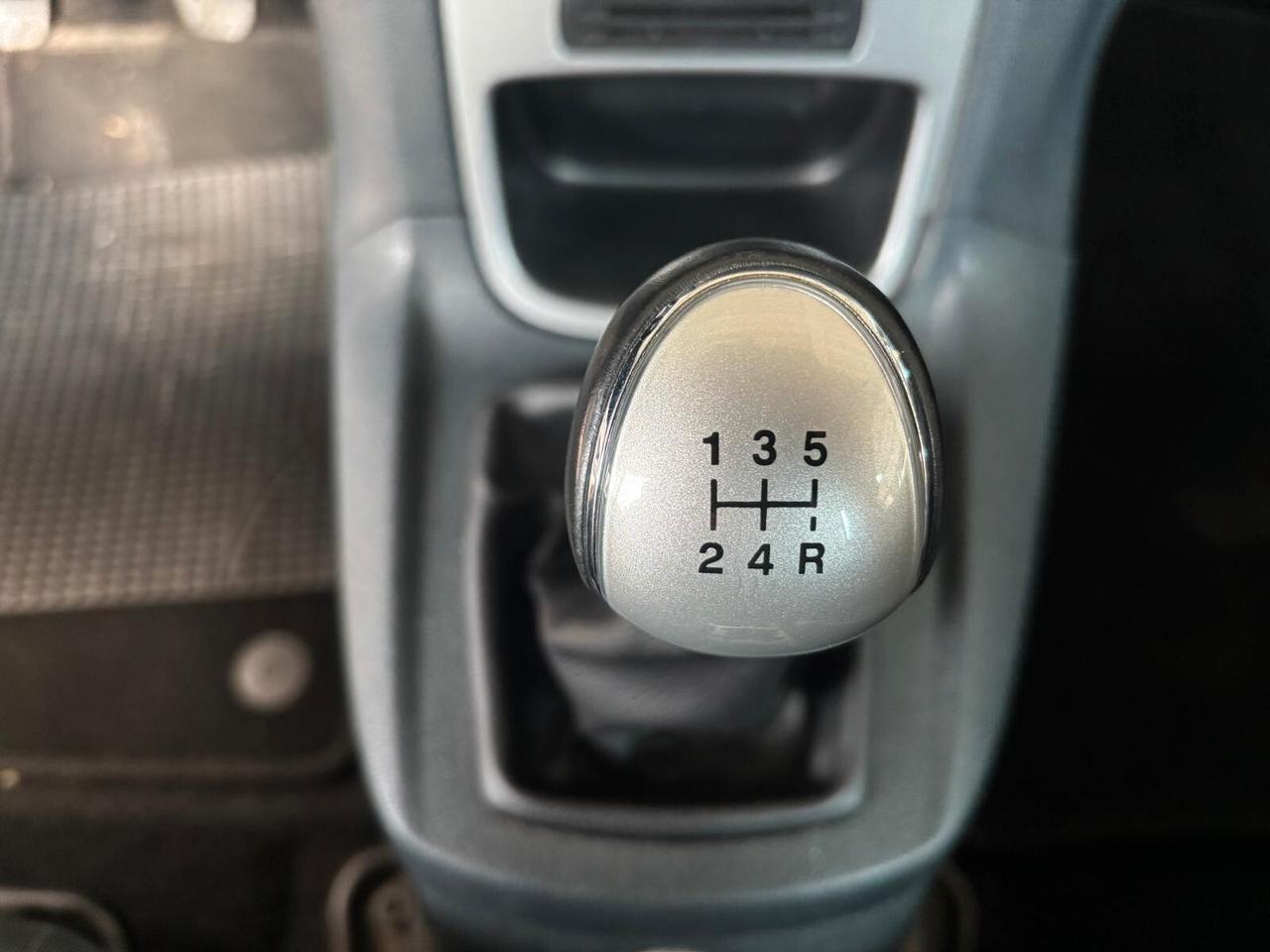 Ford Fiesta 1.4 5 porte Bz.- GPL Titanium