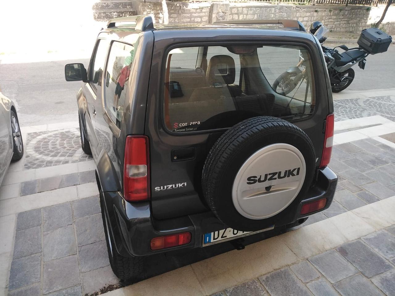 Suzuki Jimny 1.5 DDiS cat 4WD JLX - 2010