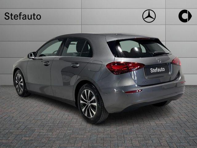 MERCEDES-BENZ A 180 d Automatic Advanced