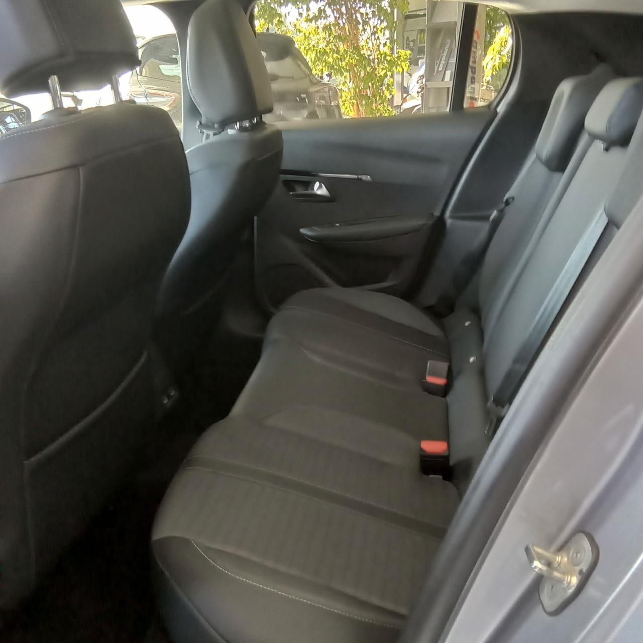 Peugeot 208 BlueHDi 100 Stop&Start 5 porte Allure