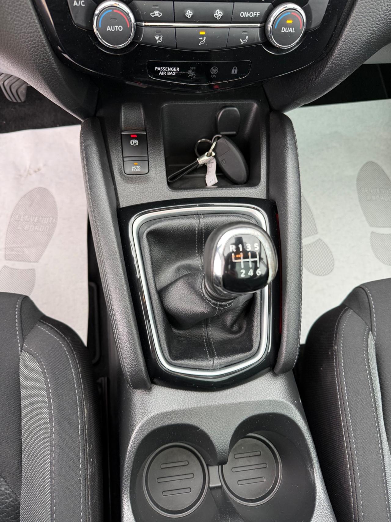 Nissan Qashqai 1.5 dCi 115 CV Tekna.BIACO PERLA