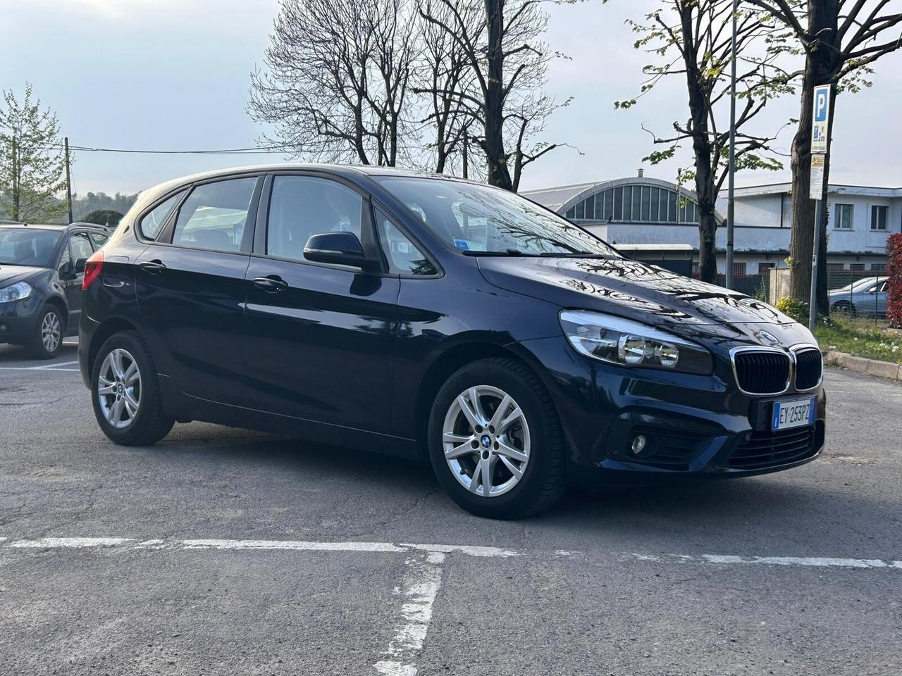 BMW 216d Active Tourer Navi Sensori Cruise Euro6 OK Neopatentati